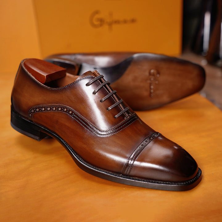 Hand Painted Classical Oxford Gifennse