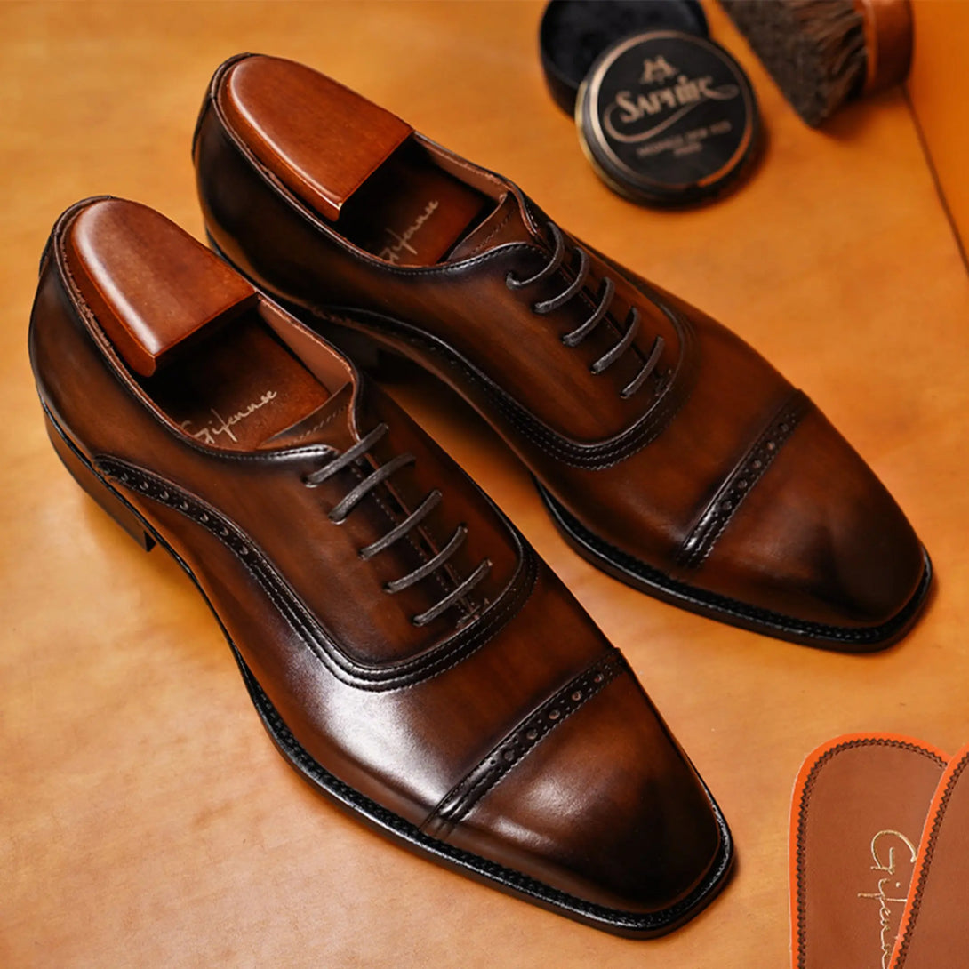 Hand Painted Classical Oxford Gifennse