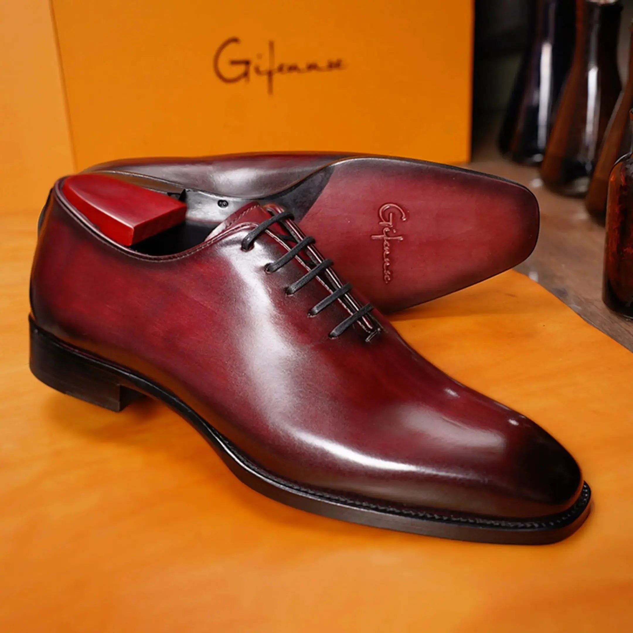 Hand Painted Whole Cut Oxford (Big Size) Gifennse
