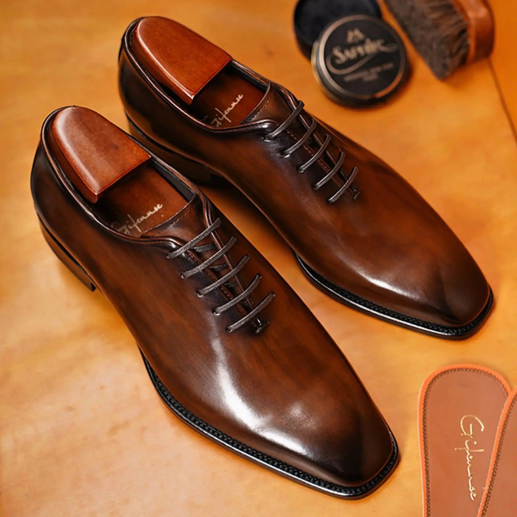 Hand Painted Whole Cut Oxford (Big Size) Gifennse