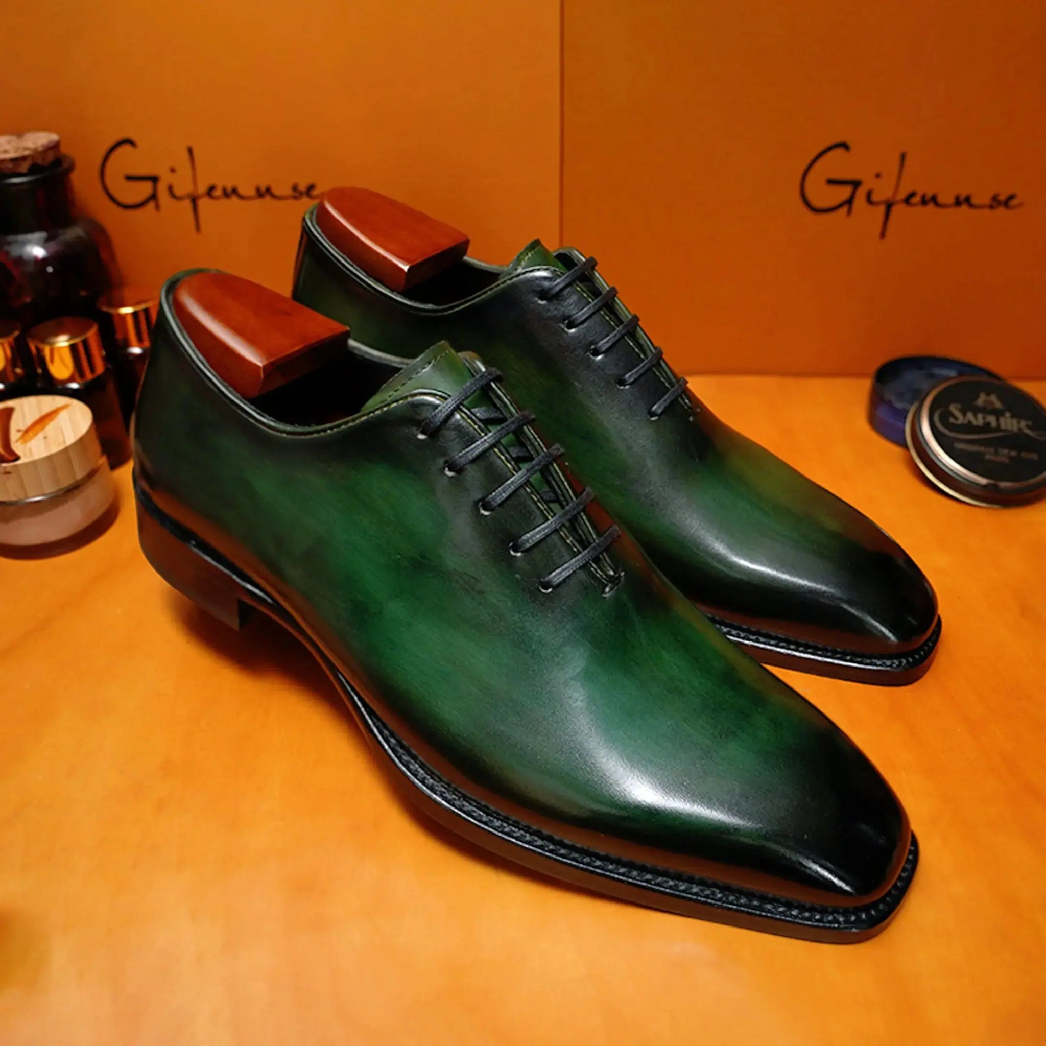 Hand Painted Whole Cut Oxford (Big Size) Gifennse
