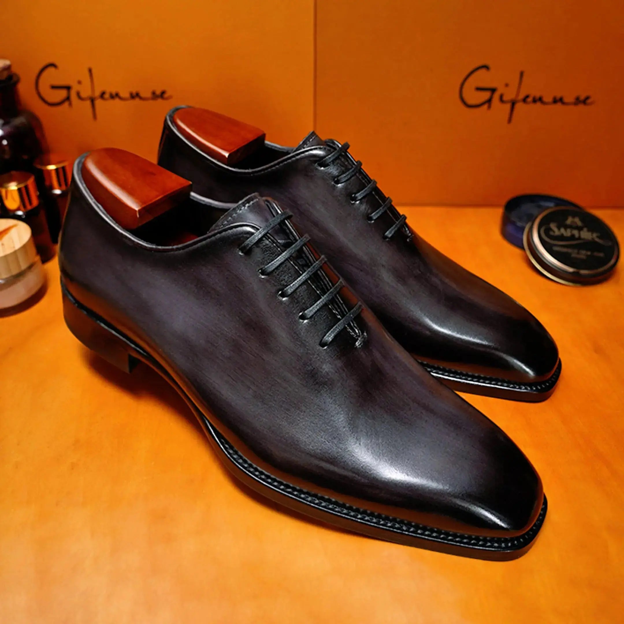 Hand Painted Whole Cut Oxford (Big Size) Gifennse