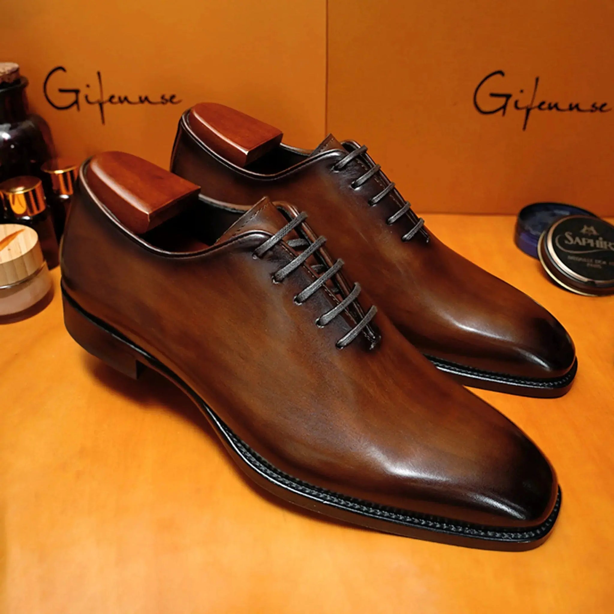 Hand Painted Whole Cut Oxford (Big Size) Gifennse