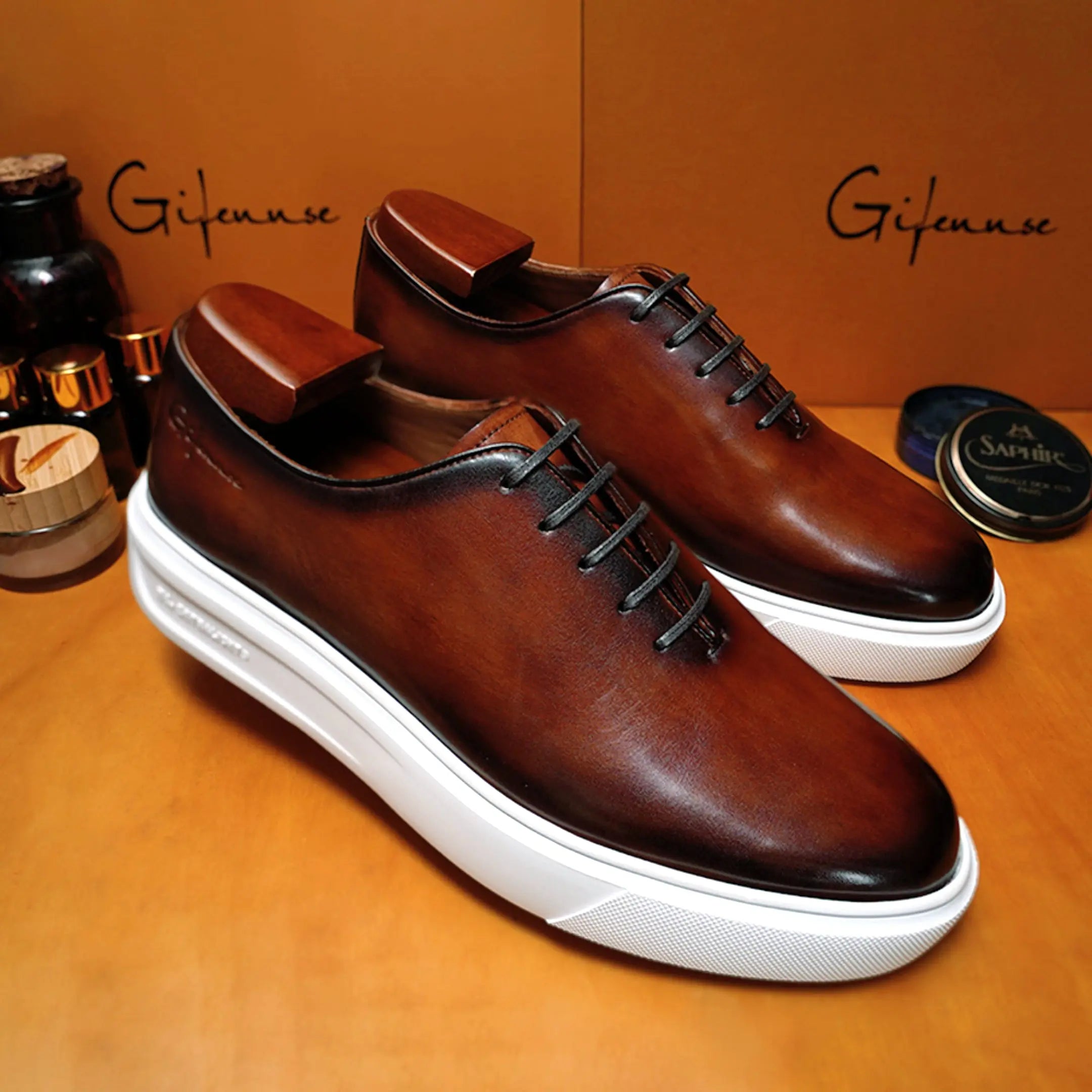 Hand Painted Sneakers Gifennse