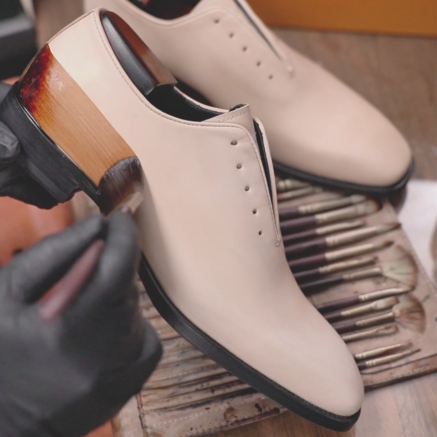 Hand-Dyed Whole Cut Oxford - Sale(Ships to the US only)